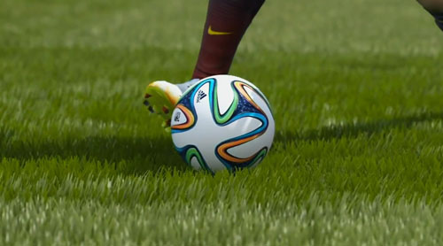 《FIFA15》最新游戏截图放出 驰骋在阳光草地下的比赛