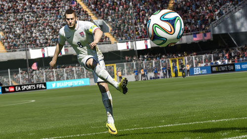 《FIFA15》最新游戏截图放出 驰骋在阳光草地下的比赛