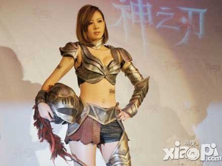 神之刃台湾上线宅男女神安心亚代言