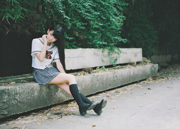 清纯制服萌妹子夏日清新写真(9)
