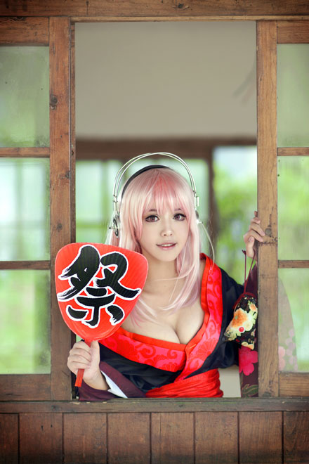 巨乳萌妹超级索尼子性感COS(10)