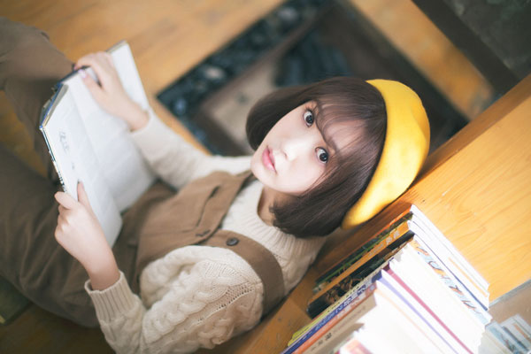 日系萌妹子图书馆写真(10)