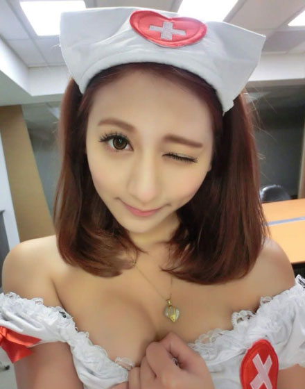 综艺巨乳正妹孙凡茵诱人私照(6)