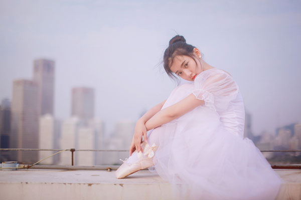 小清新芭蕾女孩天台梦幻写真(8)