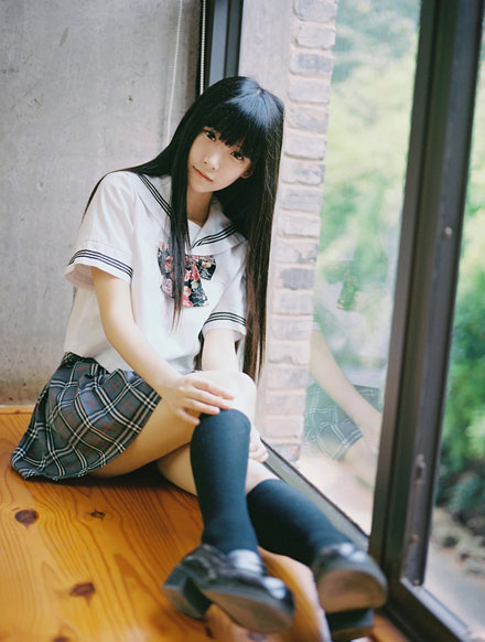 清纯制服萌妹子夏日清新写真(5)