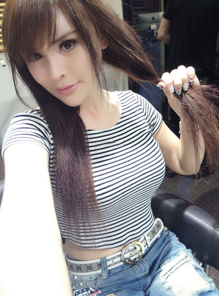 90后巨乳网络红人苏夏私照赏(9)