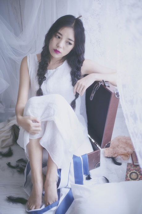 森系美女唯美复古私房写真(13)