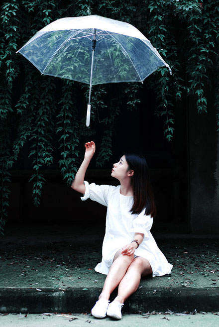 清纯氧气美女户外意境写真(3)