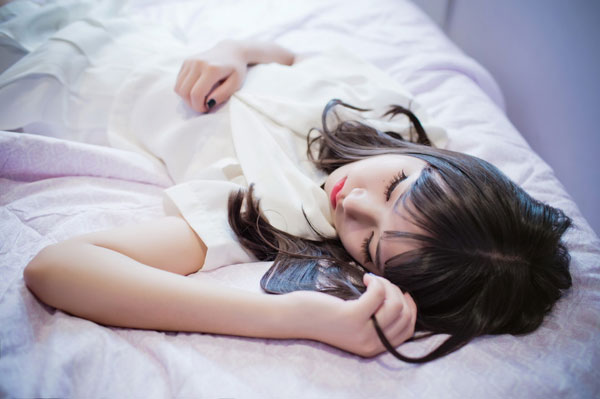 水手服萌妹子私房诱人写真(5)