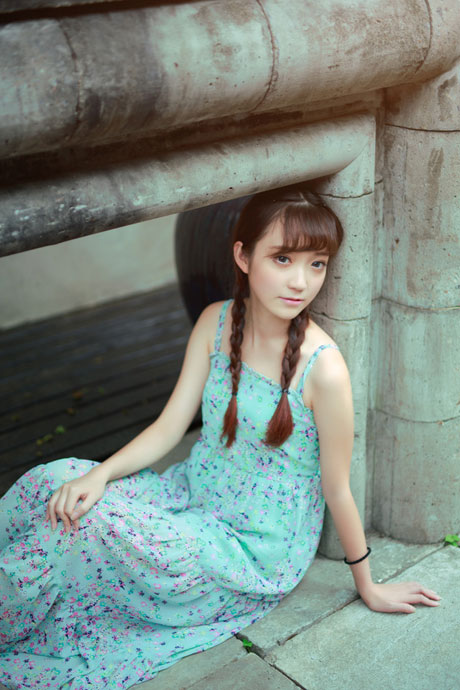 清新文艺美女夏日写真(9)