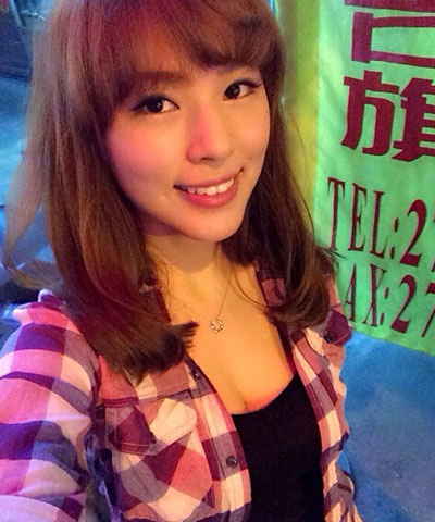 台湾G奶美胸女神卓毓彤私照(15)