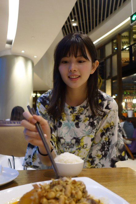 南昌大学90后校花钟恩淇私照赏(17)