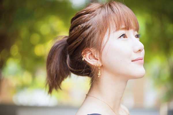清纯气质美女泳池死库水写真(18)