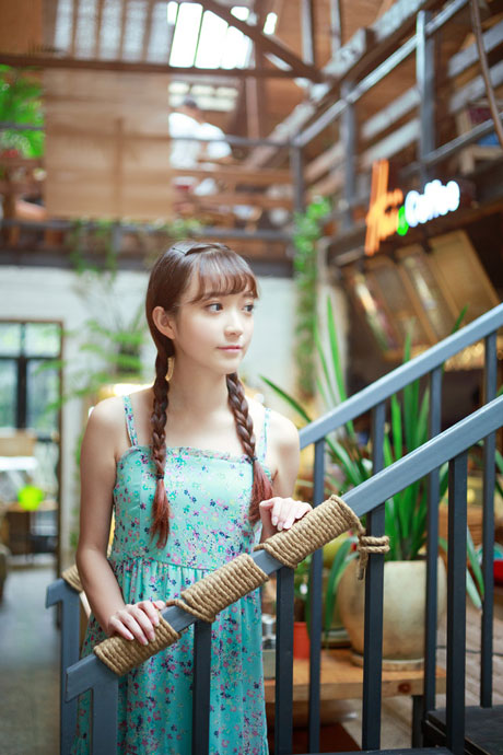 清新文艺美女夏日写真(10)
