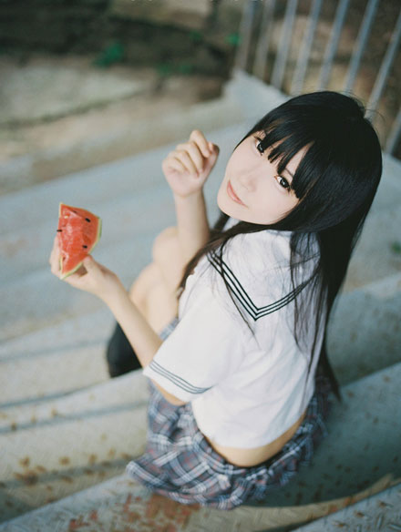 清纯制服萌妹子夏日清新写真(6)