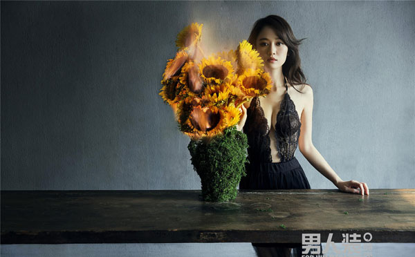 陈乔恩登《男人装》性感封面大片图赏(11)