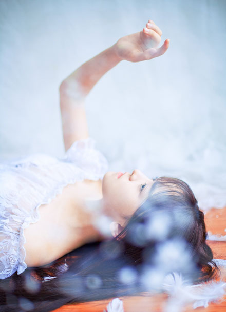 小清新萌妹子室内梦幻写真(8)