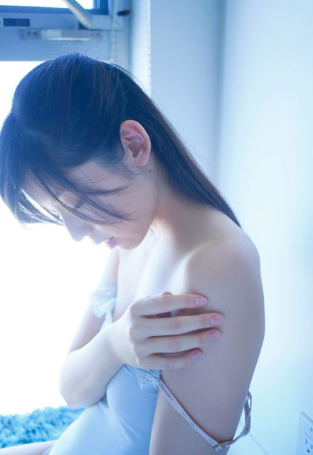 日本清纯萝莉私房清新诱人写真(7)