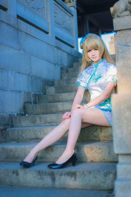 清纯萌妹南小鸟旗袍COS(11)
