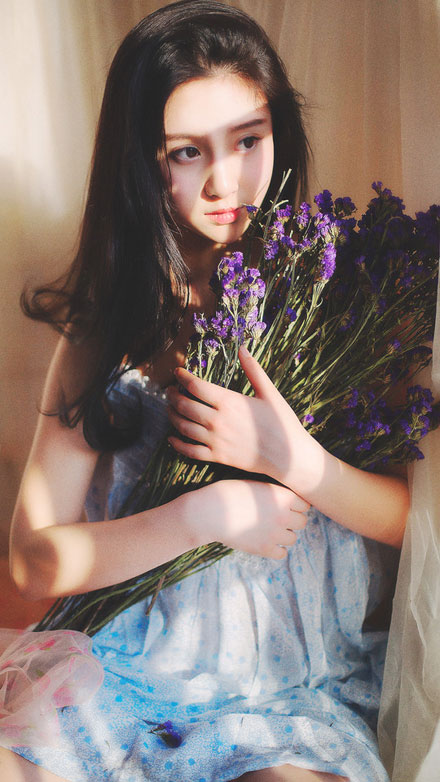 气质养眼美女私房唯美写真(6)