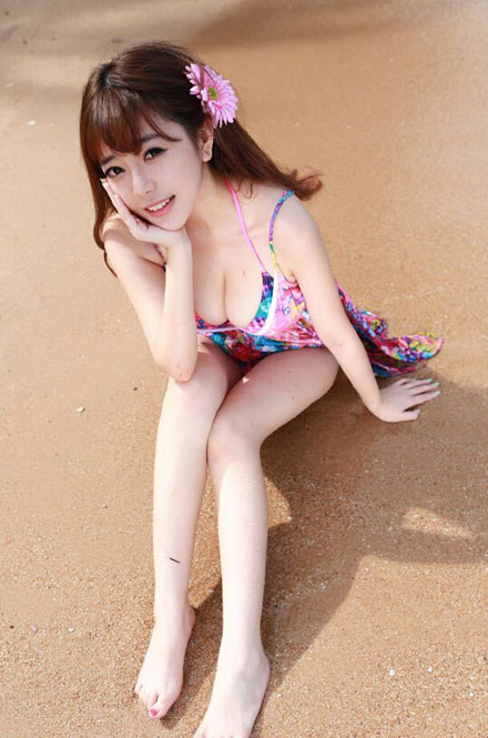 嫩模刘飞儿Faye海边比基尼写真(3)