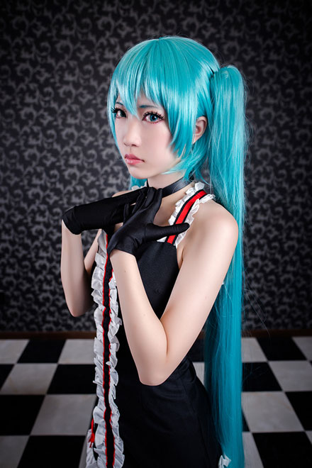 《VOCALOID》初音未来黑裙COS(3)