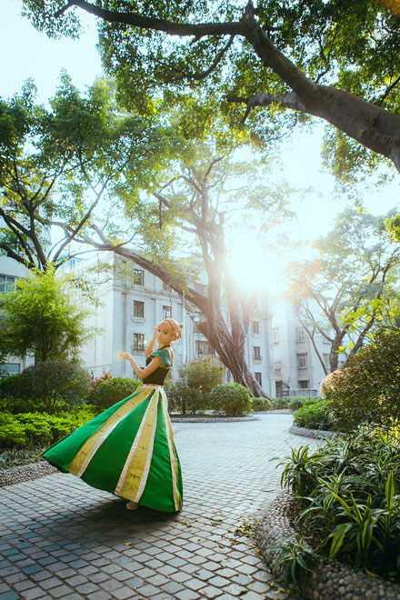 《冰雪奇缘》安娜精美COS(8)