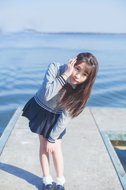 日系萌妹海边清新写真(5)