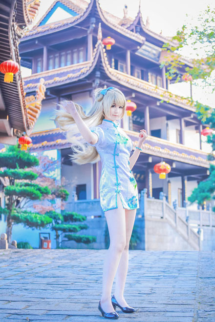 清纯萌妹南小鸟旗袍COS(12)
