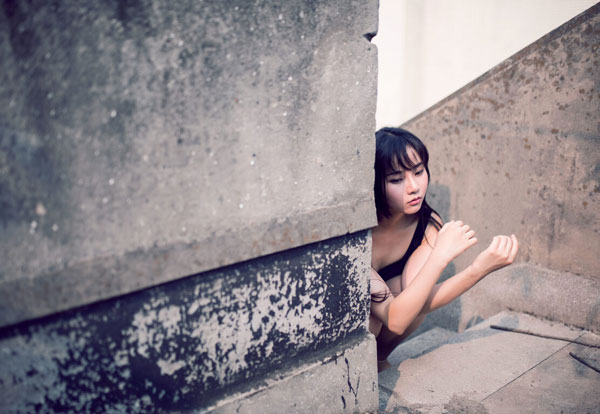 日系养眼美女死库水清凉写真(10)