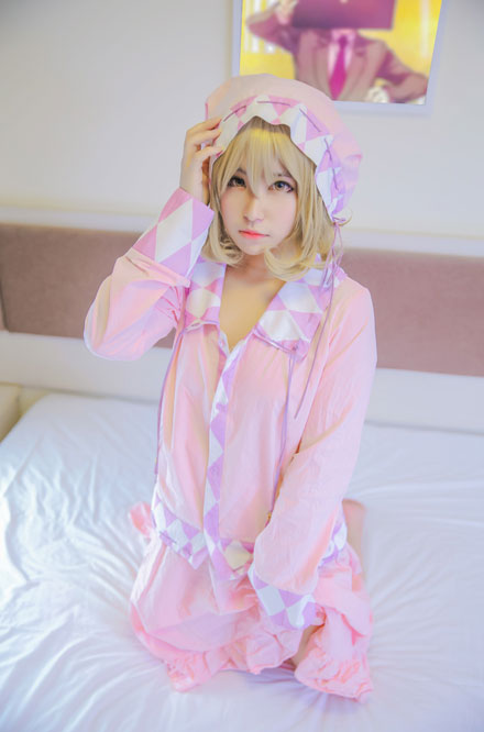 呆萌美少女月读锁锁美睡衣COS(3)