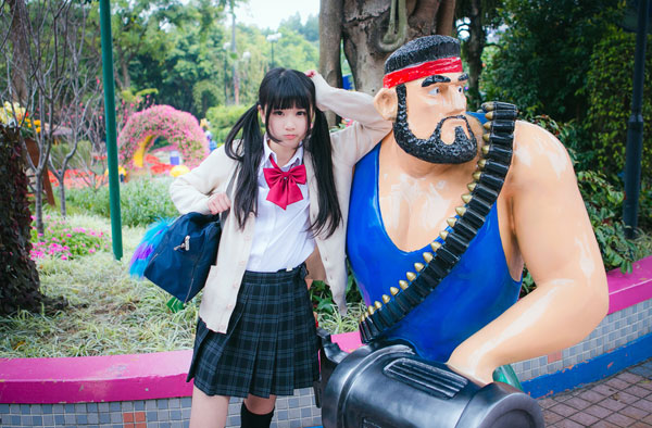 日系双马尾少女游乐园俏皮写真(5)