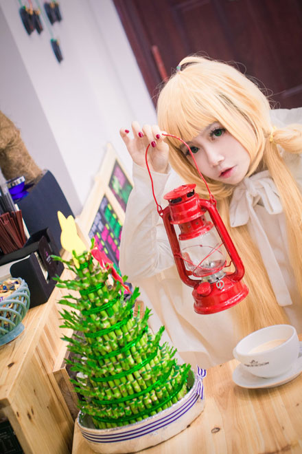 《GOSICK》维多利加白兔冬装COS(3)