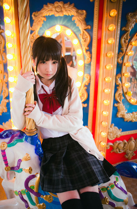 日系双马尾少女游乐园俏皮写真(6)
