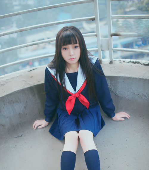日系制服少女天台写真(2)