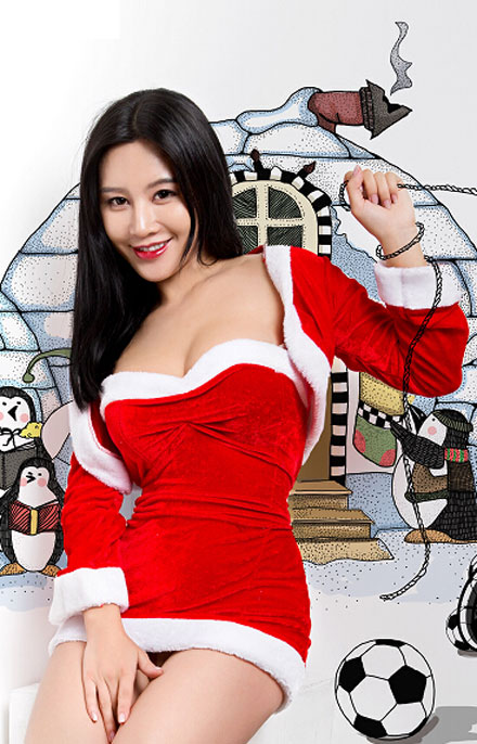 北师大校花樊玲圣诞爆乳写真(5)