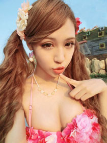 甜美嫩模于芷晴比基尼自拍照赏