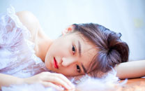 小清新萌妹子室内梦幻写真