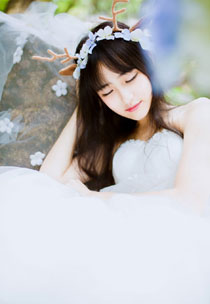清纯美女户外甜美梦幻写真
