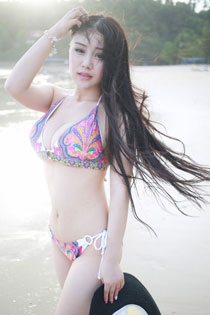 嫩模Barbie可儿沙滩比基尼写真