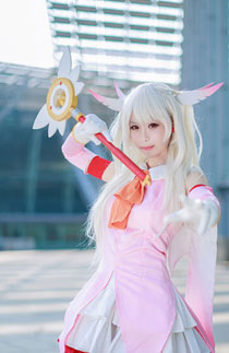 《Fate》依莉雅萌妹Cos