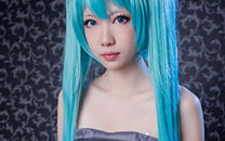 《VOCALOID》初音未来黑裙COS