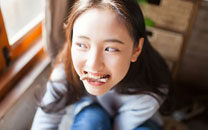 "小默笙"吴倩咖啡馆清新搞怪写真