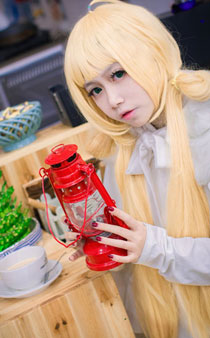 《GOSICK》维多利加白兔冬装COS